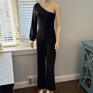 Elegant Black One-Shoulder Jumpsuit